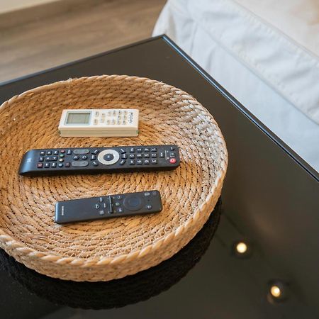 City Oasis: Newly Renovated 2Br Apt In City Center Athens Ngoại thất bức ảnh