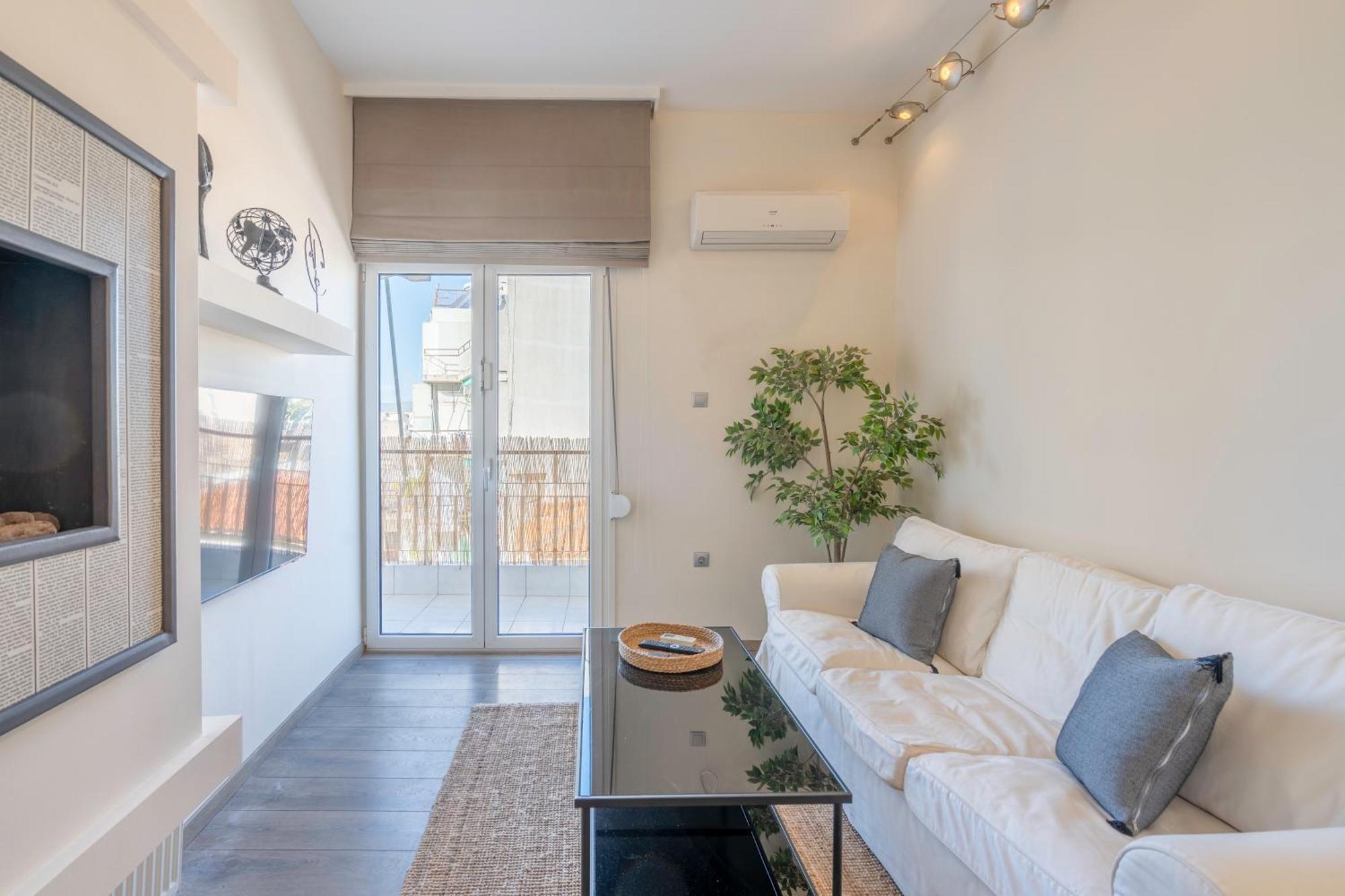 City Oasis: Newly Renovated 2Br Apt In City Center Athens Ngoại thất bức ảnh